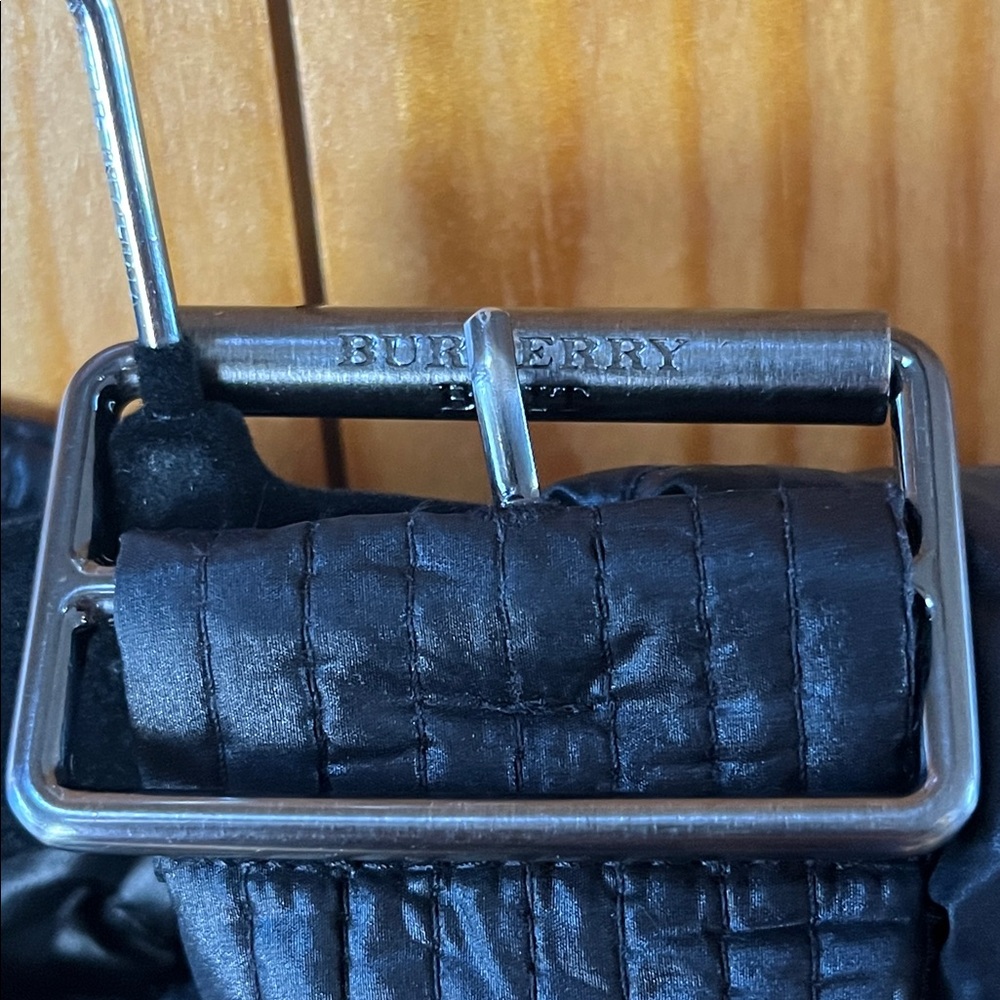 Burberry Brit Black Quilted Puffer Jacket With Belt - Picture 5 of 10